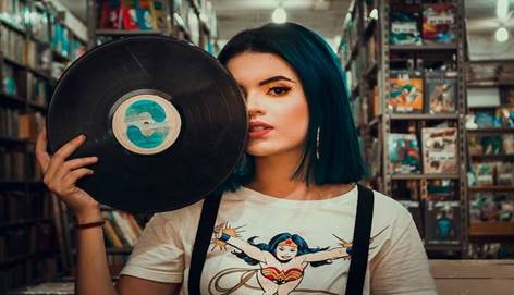 Consideraciones clave a tener en cuenta al comprar vinilos. Consideraciones clave a tener en cuenta al comprar vinilos.
