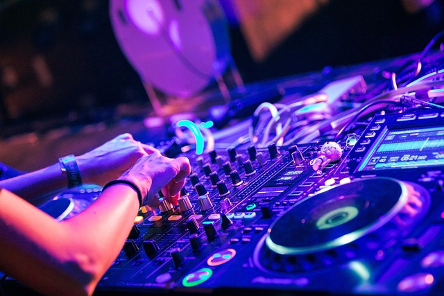 Inted_DJ
