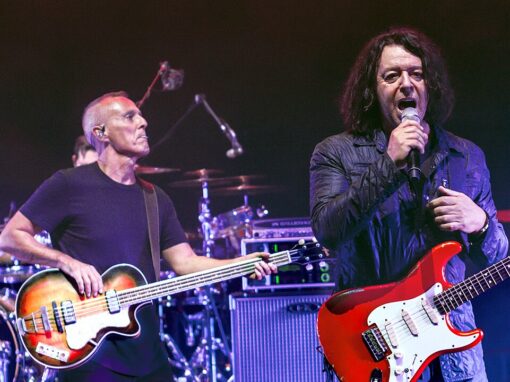 Tears for Fears «Everybody Wants to Rule the World» (1985) Tears for Fears «Everybody Wants to Rule the World» (1985)