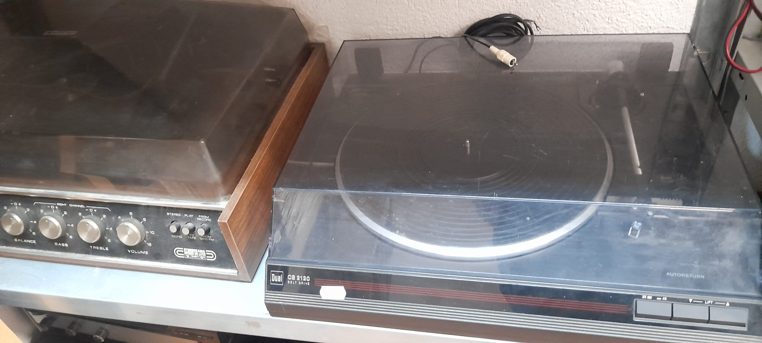 el-raco-dels-encants-tocadiscos